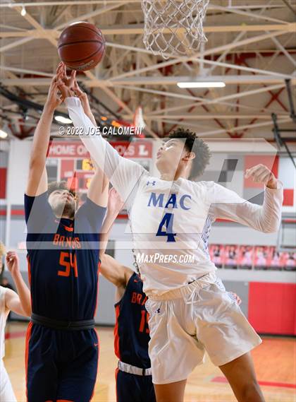 Thumbnail 1 in MacArthur [Douglas] vs Brandeis photogallery.
