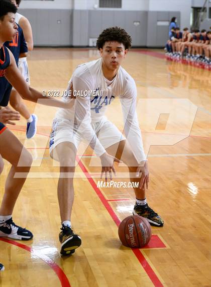 Thumbnail 1 in MacArthur [Douglas] vs Brandeis photogallery.