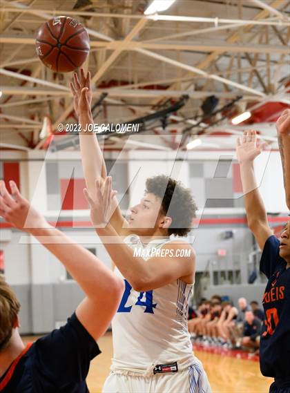Thumbnail 1 in MacArthur [Douglas] vs Brandeis photogallery.