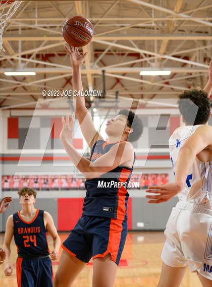 Thumbnail 3 in MacArthur [Douglas] vs Brandeis photogallery.