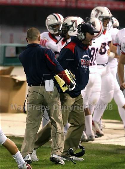 Thumbnail 2 in Tesoro vs. Poly (CIF SS PAC-5 Final) photogallery.