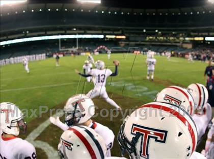 Thumbnail 3 in Tesoro vs. Poly (CIF SS PAC-5 Final) photogallery.