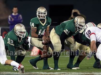 Thumbnail 2 in Tesoro vs. Poly (CIF SS PAC-5 Final) photogallery.