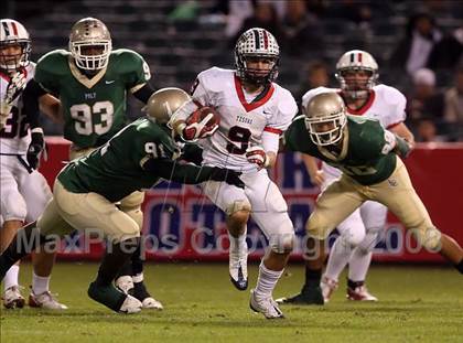 Thumbnail 2 in Tesoro vs. Poly (CIF SS PAC-5 Final) photogallery.