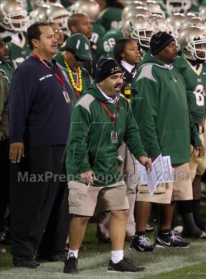 Thumbnail 2 in Tesoro vs. Poly (CIF SS PAC-5 Final) photogallery.