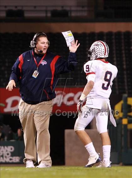 Thumbnail 2 in Tesoro vs. Poly (CIF SS PAC-5 Final) photogallery.