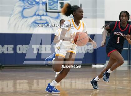 Thumbnail 3 in La Vega vs. Madisonville (UIL 4A Region 3 Final) photogallery.