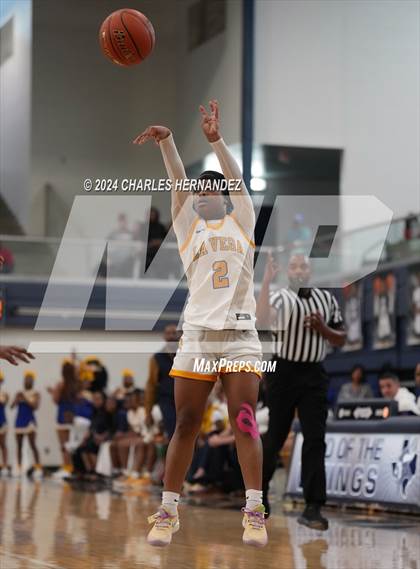 Thumbnail 1 in La Vega vs. Madisonville (UIL 4A Region 3 Final) photogallery.