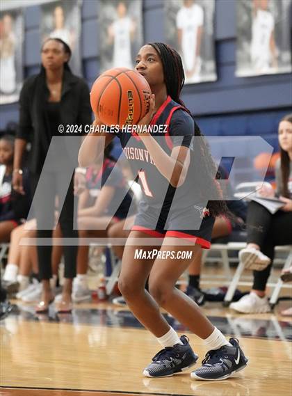 Thumbnail 1 in La Vega vs. Madisonville (UIL 4A Region 3 Final) photogallery.