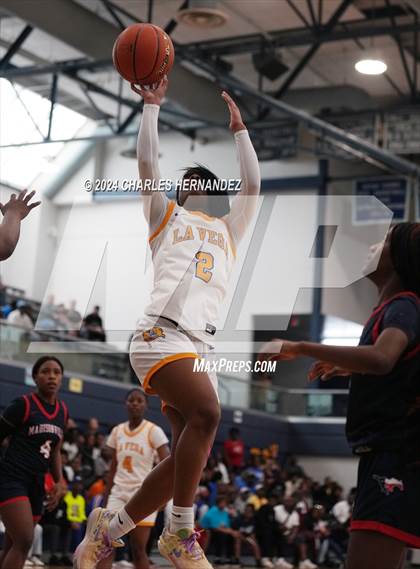 Thumbnail 2 in La Vega vs. Madisonville (UIL 4A Region 3 Final) photogallery.