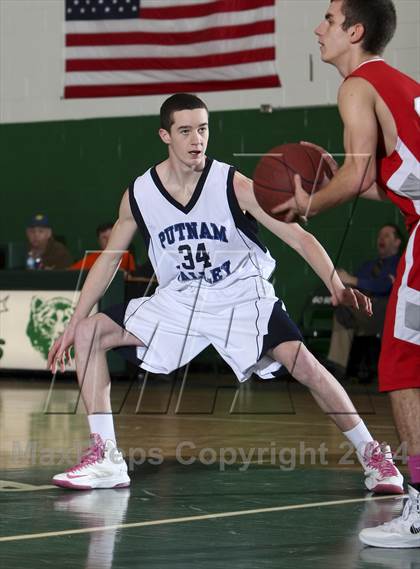 Thumbnail 3 in Putnam Valley vs Somers (7th Annual Putnam Challenge) photogallery.