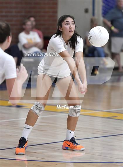 Thumbnail 1 in Woodrow Wilson vs. Woodbridge (Dave Mohs Classic) photogallery.