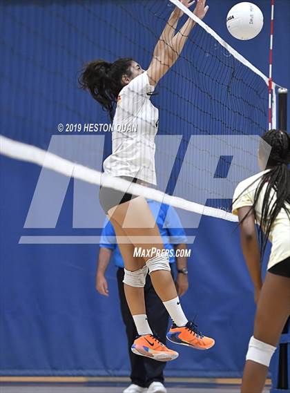Thumbnail 2 in Woodrow Wilson vs. Woodbridge (Dave Mohs Classic) photogallery.