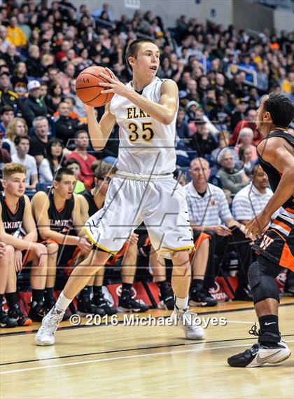 Thumbnail 1 in Wilmington @ Centerville (OHSAA Southwest Regional Final) photogallery.