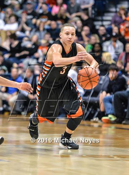 Thumbnail 1 in Wilmington @ Centerville (OHSAA Southwest Regional Final) photogallery.