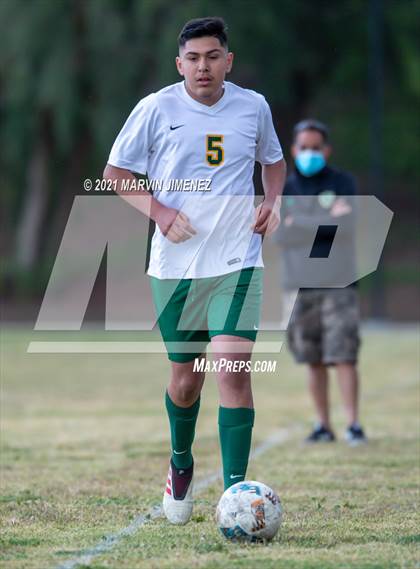 Thumbnail 3 in Royal vs. Moorpark  photogallery.