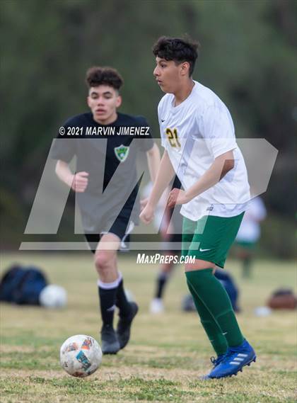 Thumbnail 2 in Royal vs. Moorpark  photogallery.