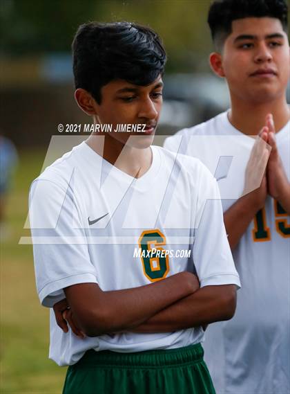 Thumbnail 2 in Royal vs. Moorpark  photogallery.
