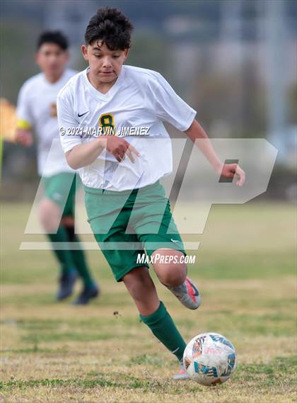 Thumbnail 2 in Royal vs. Moorpark  photogallery.