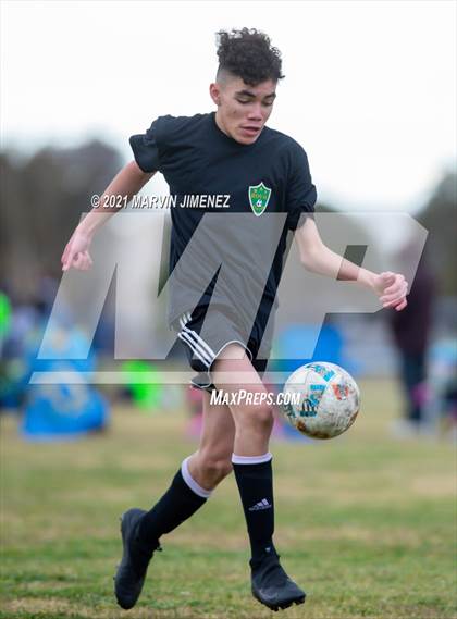 Thumbnail 3 in Royal vs. Moorpark  photogallery.