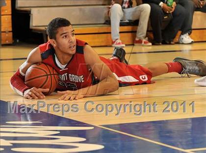 Thumbnail 3 in Pleasant Grove vs. King (MaxPreps Holiday Classic) photogallery.