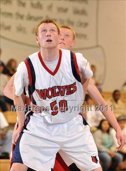 Thumbnail 3 in Pleasant Grove vs. King (MaxPreps Holiday Classic) photogallery.