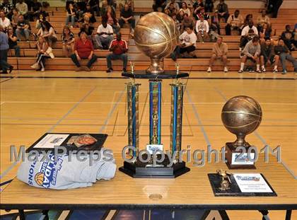 Thumbnail 3 in Pleasant Grove vs. King (MaxPreps Holiday Classic) photogallery.