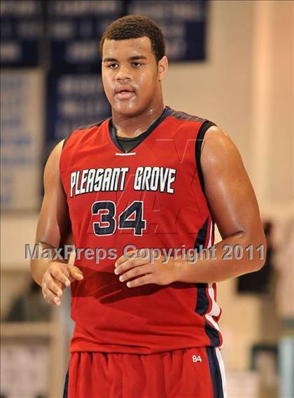 Thumbnail 3 in Pleasant Grove vs. King (MaxPreps Holiday Classic) photogallery.