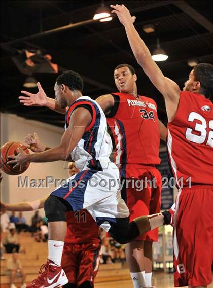 Thumbnail 2 in Pleasant Grove vs. King (MaxPreps Holiday Classic) photogallery.