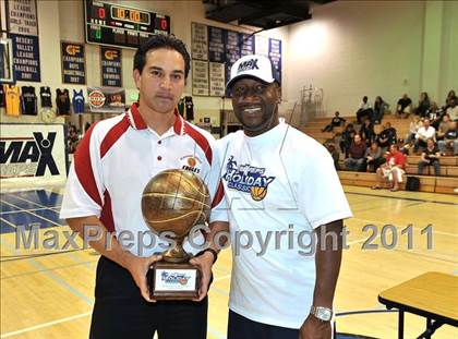 Thumbnail 3 in Pleasant Grove vs. King (MaxPreps Holiday Classic) photogallery.
