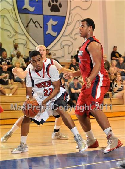 Thumbnail 2 in Pleasant Grove vs. King (MaxPreps Holiday Classic) photogallery.