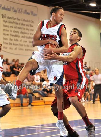 Thumbnail 3 in Pleasant Grove vs. King (MaxPreps Holiday Classic) photogallery.