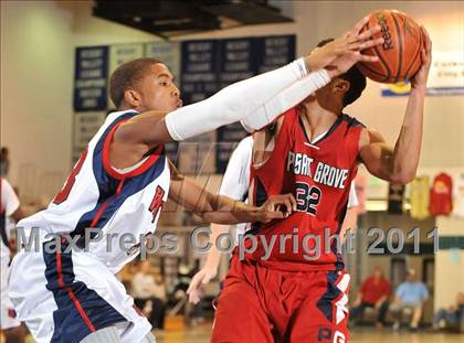 Thumbnail 3 in Pleasant Grove vs. King (MaxPreps Holiday Classic) photogallery.