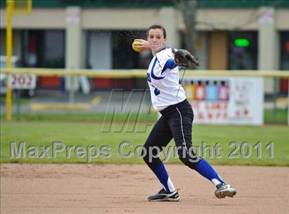 Thumbnail 3 in Churchill vs. Springfield photogallery.