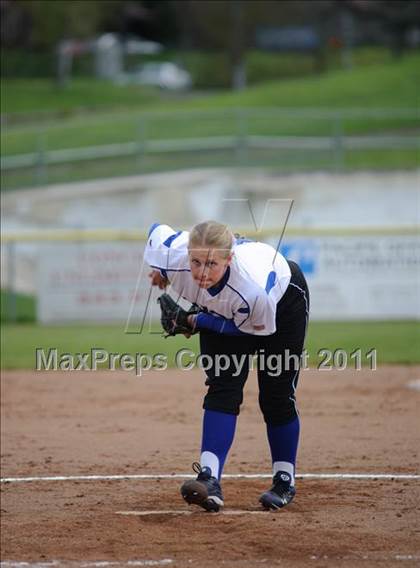 Thumbnail 1 in Churchill vs. Springfield photogallery.