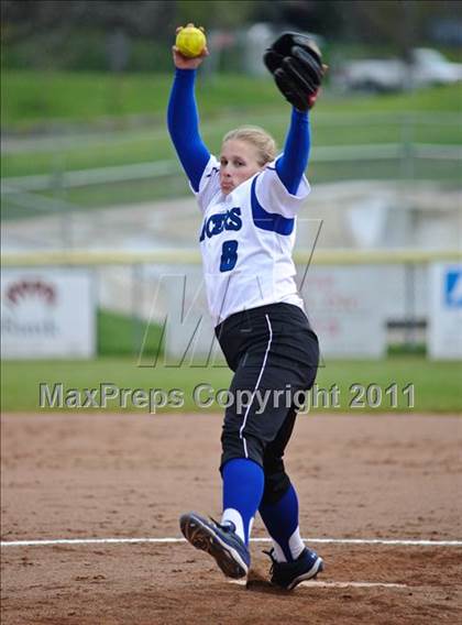 Thumbnail 1 in Churchill vs. Springfield photogallery.
