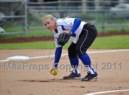Thumbnail 1 in Churchill vs. Springfield photogallery.