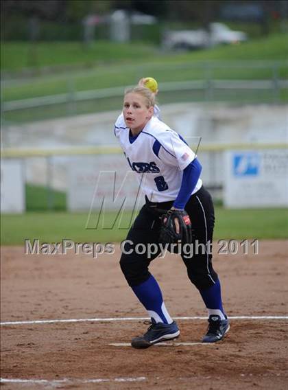 Thumbnail 3 in Churchill vs. Springfield photogallery.