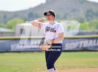 Thumbnail 3 in Steele Canyon @ Valhalla photogallery.
