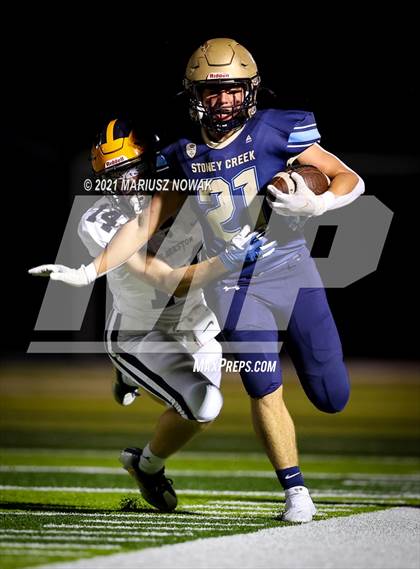 Thumbnail 1 in Clarkston @ Stoney Creek photogallery.