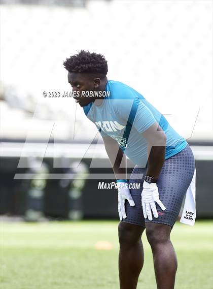 Thumbnail 3 in Lowndes vs Raines  (Jaguars Prep 11-On Tournament) photogallery.