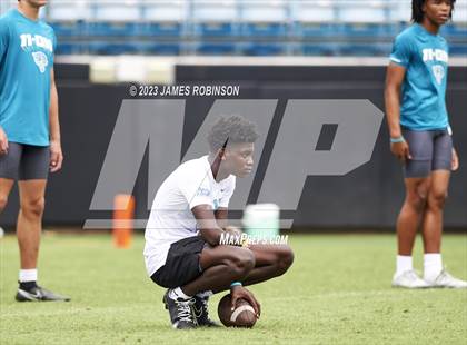 Thumbnail 3 in Lowndes vs Raines  (Jaguars Prep 11-On Tournament) photogallery.