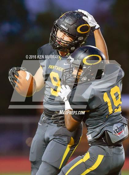 Thumbnail 2 in Northbrook vs Klein Oak photogallery.