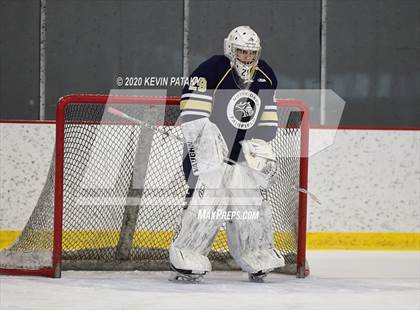 Thumbnail 3 in Notre Dame Catholic @ Xavier photogallery.