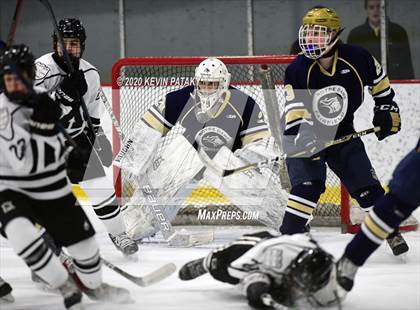 Thumbnail 3 in Notre Dame Catholic @ Xavier photogallery.