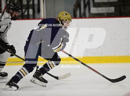 Thumbnail 2 in Notre Dame Catholic @ Xavier photogallery.