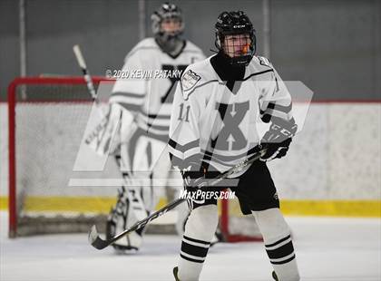 Thumbnail 2 in Notre Dame Catholic @ Xavier photogallery.