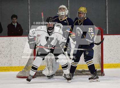 Thumbnail 2 in Notre Dame Catholic @ Xavier photogallery.