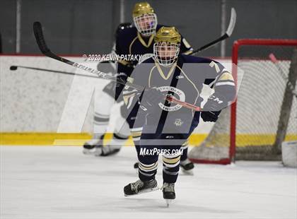 Thumbnail 2 in Notre Dame Catholic @ Xavier photogallery.