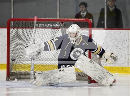 Thumbnail 3 in Notre Dame Catholic @ Xavier photogallery.